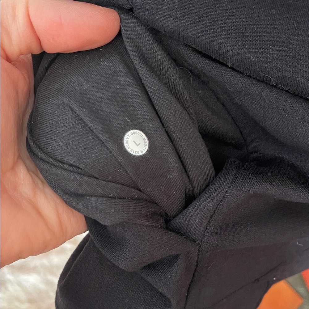 Lululemon Black Hoodie Large EUC - Picture 7 of 7